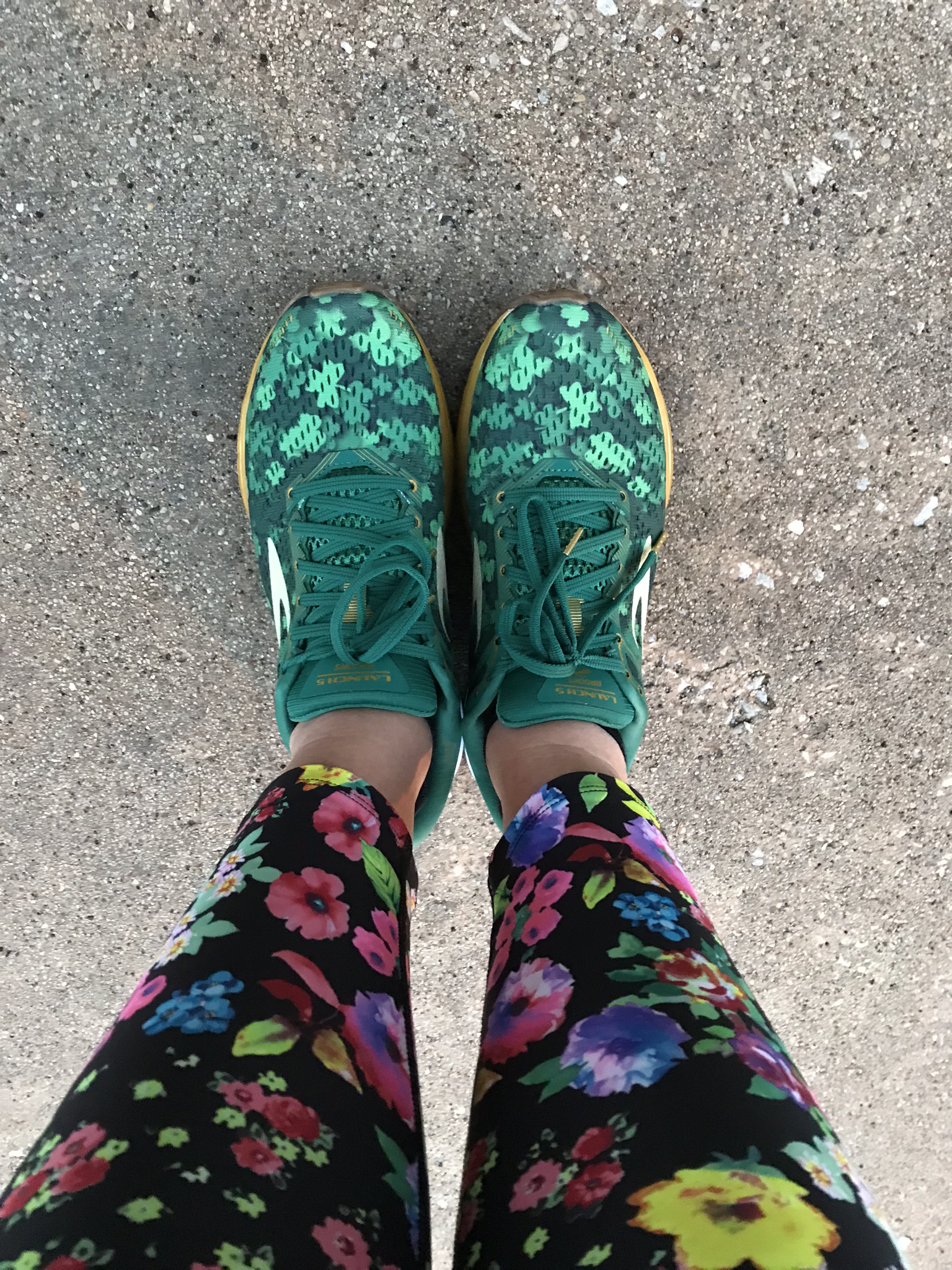 Brooks Launch 5 Shamrock Shoes-1